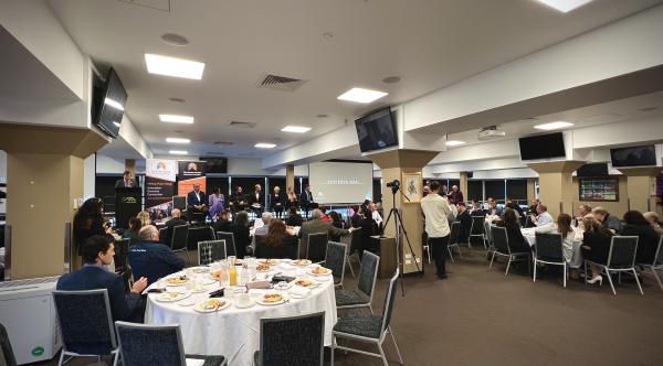 050522 Narellan Chamber3