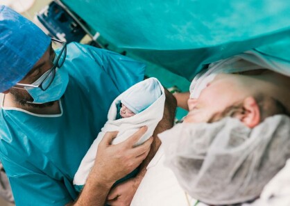 Man sues hospital after watching wife’s “traumatic” caesarean